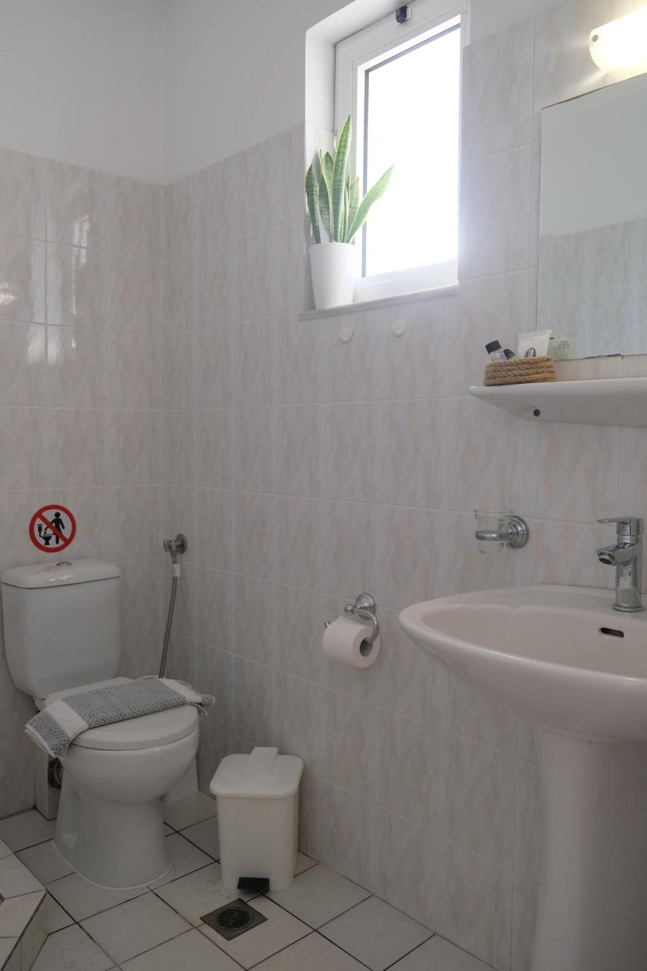 Lappas Rooms Rovies Bagian luar foto