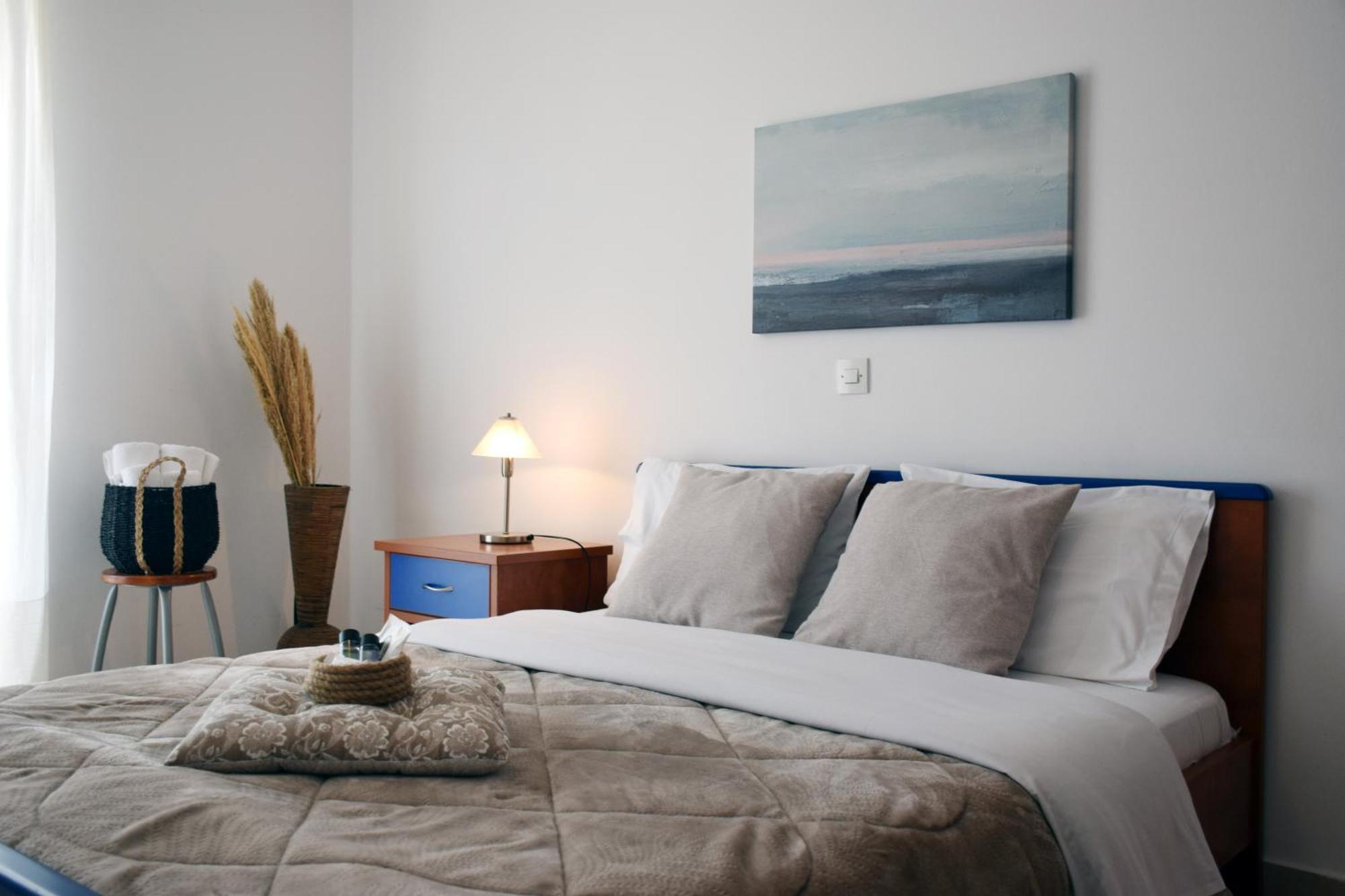 Lappas Rooms Rovies Bagian luar foto